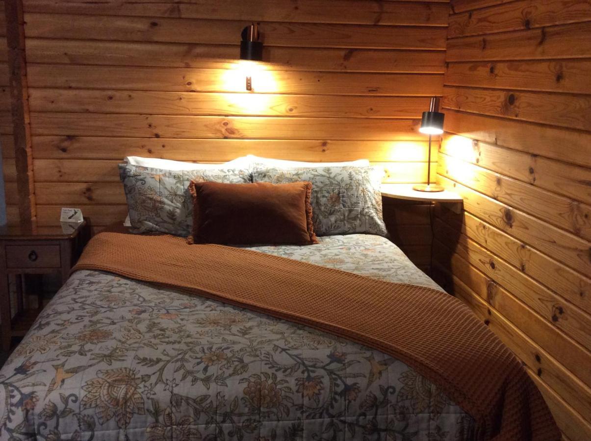 Alpine Lodge Motel Ханмер-Спрингс Экстерьер фото